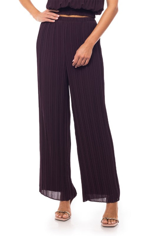 Merlot Holly Jolly Pleated Pant