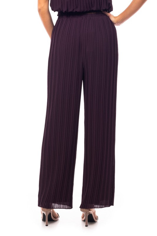 Merlot Holly Jolly Pleated Pant