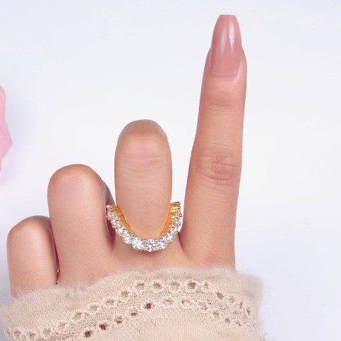 Curved Chevron Ring