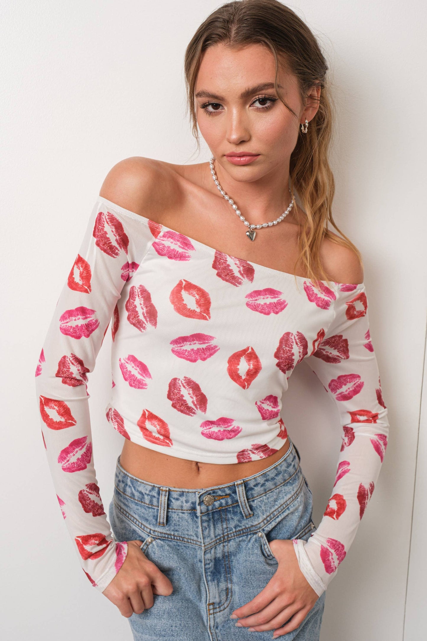 Lip Service Mesh Top